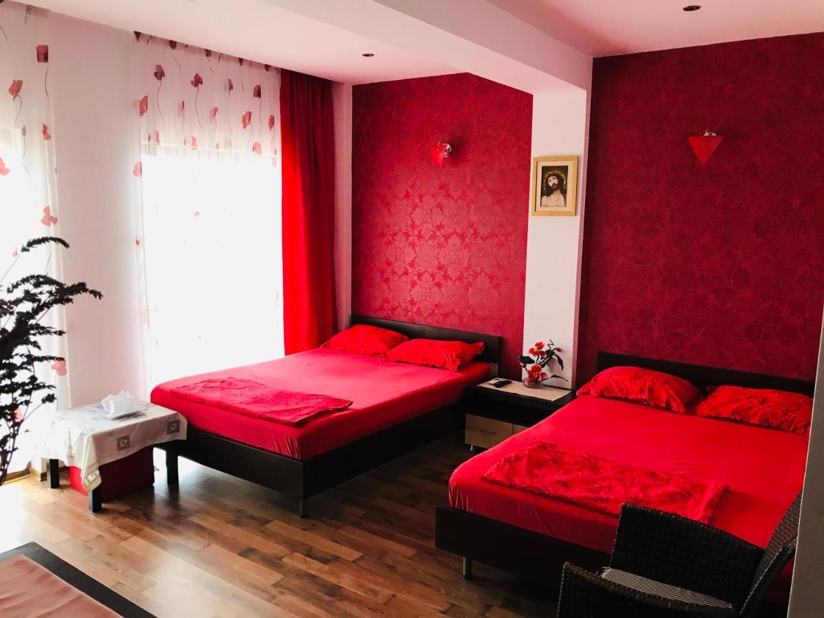 Vila Orange Hotel Năvodari Екстериор снимка