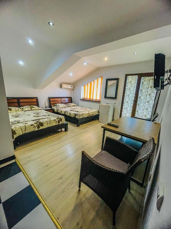 Vila Orange Hotel Năvodari Екстериор снимка