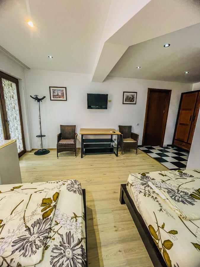 Vila Orange Hotel Năvodari Екстериор снимка