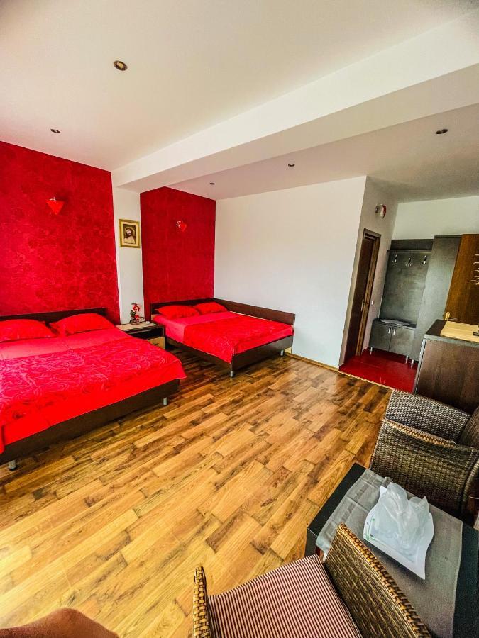 Vila Orange Hotel Năvodari Екстериор снимка