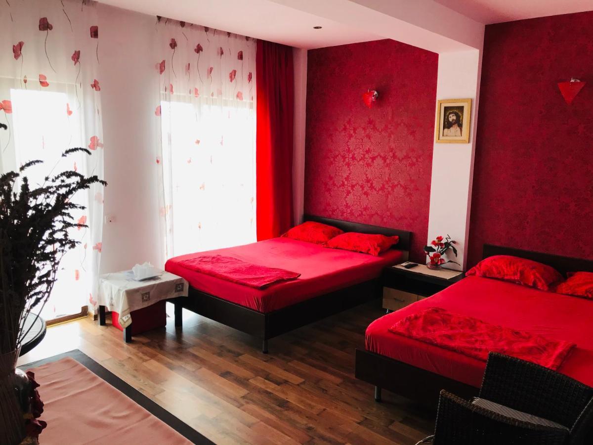 Vila Orange Hotel Năvodari Екстериор снимка