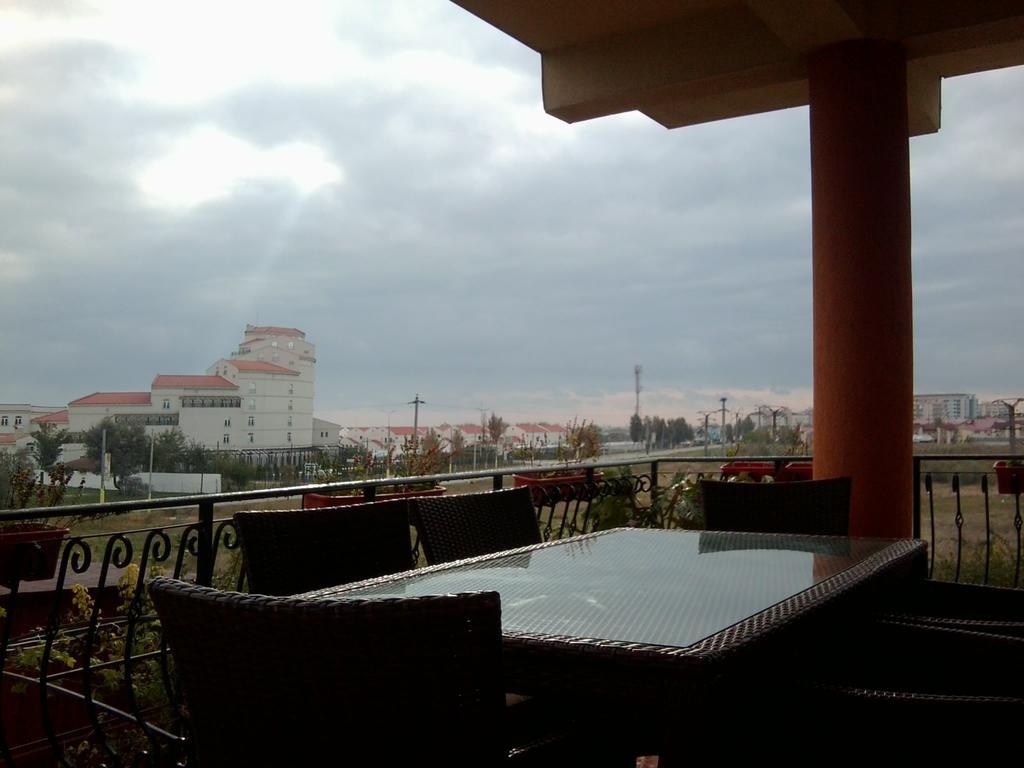 Vila Orange Hotel Năvodari Екстериор снимка